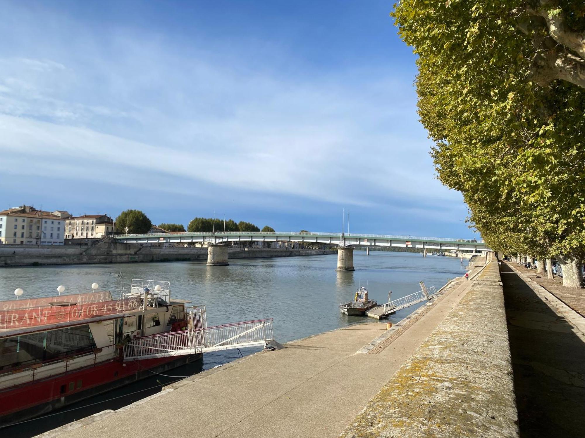 Maison Des Quais Арл Екстериор снимка